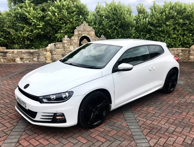 Volkswagen Scirocco 2.0 TDi BlueMotion Tech R-Line 3dr Coupe Diesel White