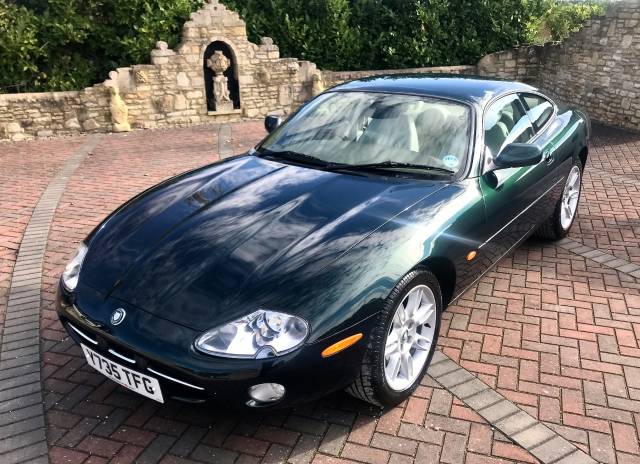2001 Jaguar Xk8 4.0 2dr Auto