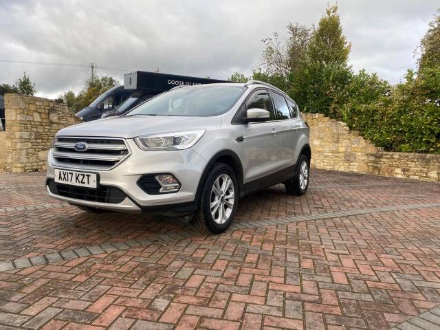 Ford Kuga 1.5 TDCi Titanium 5dr 2WD Hatchback Diesel Silver