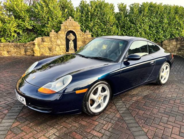 Porsche 911 3.4 911 CARRERA Coupe Petrol Blue