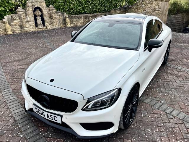 Mercedes-Benz C Class 3.0 C43 4Matic Premium 2dr Auto Coupe Petrol White