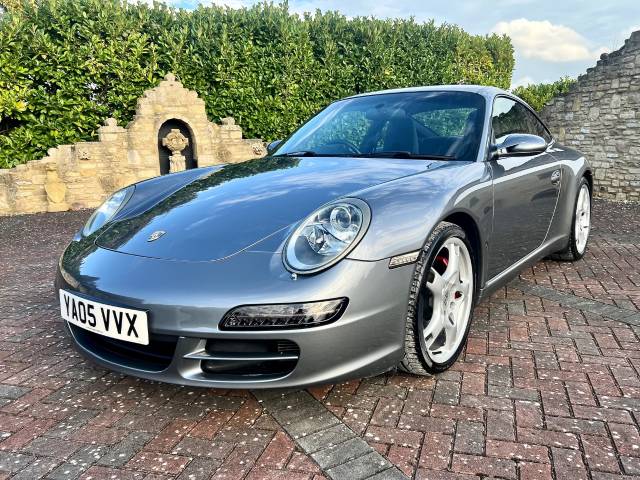 2005 Porsche 911 3.8 C2S 2dr