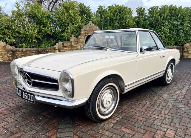 1966 Mercedes-Benz SL 2.3 230 SL Pagoda