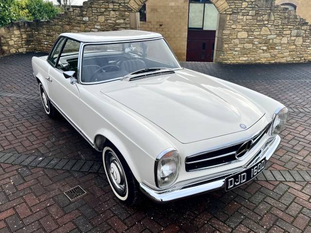 1966 Mercedes-Benz SL 2.3 230 SL Pagoda